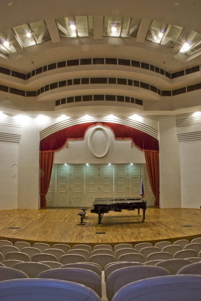 Концертный зал ЦМШ 5.jpg